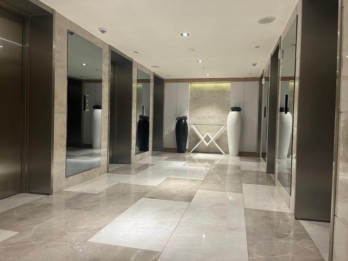 1-Bedroom Studio Apartment In Orbi City - Side Seaview Batumi Exteriör bild